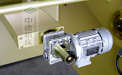 ZDS-450后檔料減速電機(jī)，質(zhì)量好，模擬運(yùn)算定位速度快.jpg